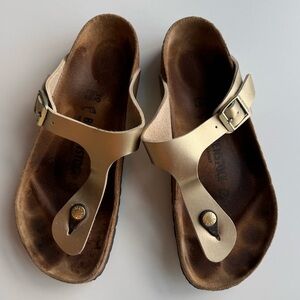 Gold Gizeh Birkenstock